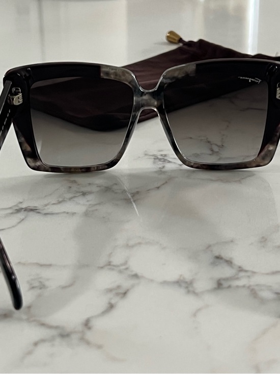 Ferragamo Grey Gradient Square Ladies Sunglasses SF1060S 021 55 main image 2